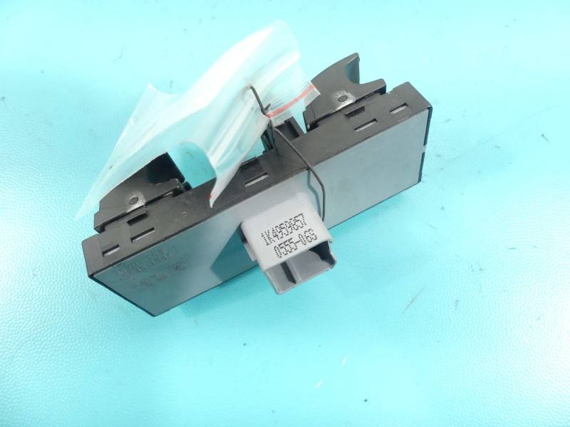 Блок кнопок склопідйомників Seat Toledo 1K4959857 — фото деталі 5