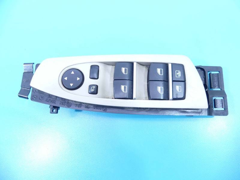 Блок кнопок склопідйомників BMW 7 F01 9163611-02