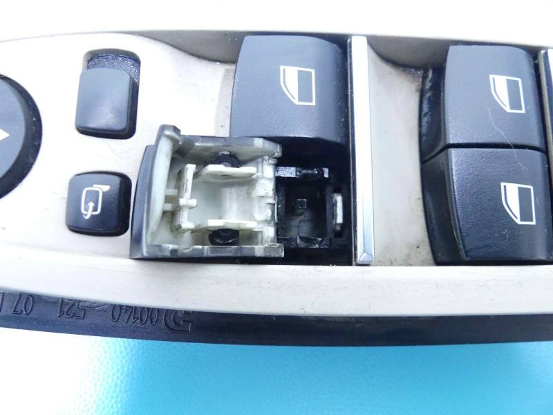 Блок кнопок склопідйомників BMW 7 F01 9163611-02 — фото деталі 3