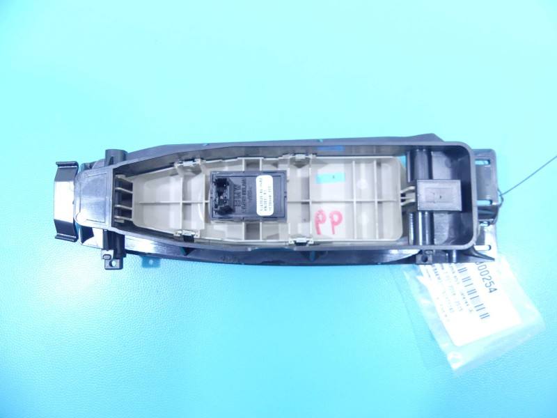 Блок кнопок склопідйомників BMW 7 F01 9163525-02 — фото деталі 4