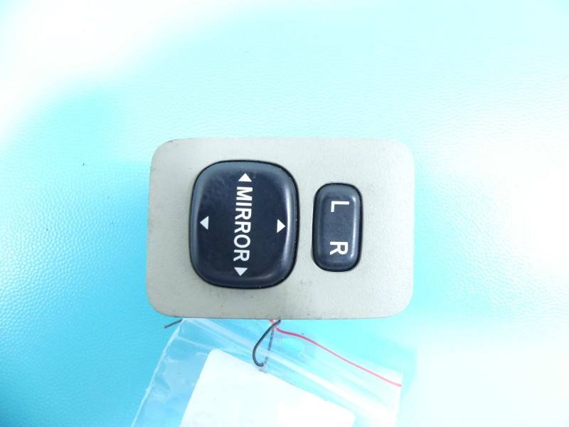Блок кнопок стеклоподъемников Toyota Camry 183574