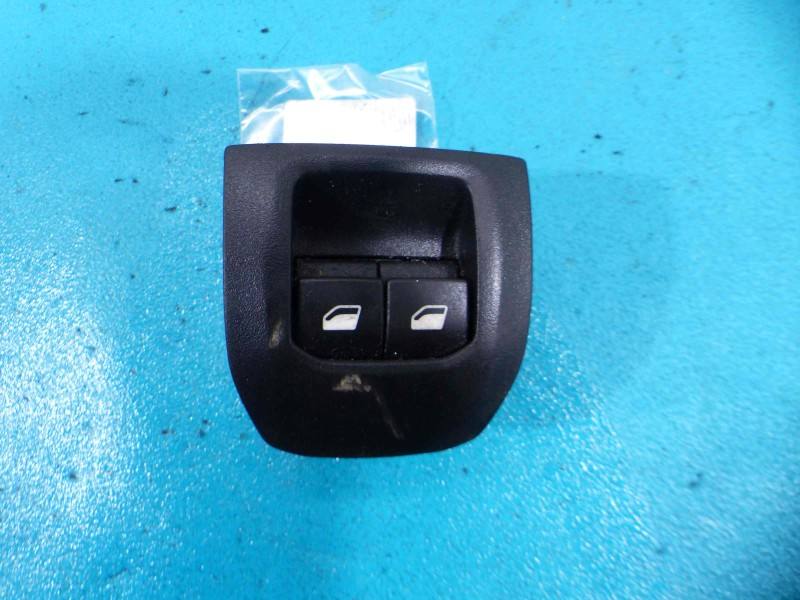 Блок кнопок склопідйомників Citroen C-Elysee 9674559377