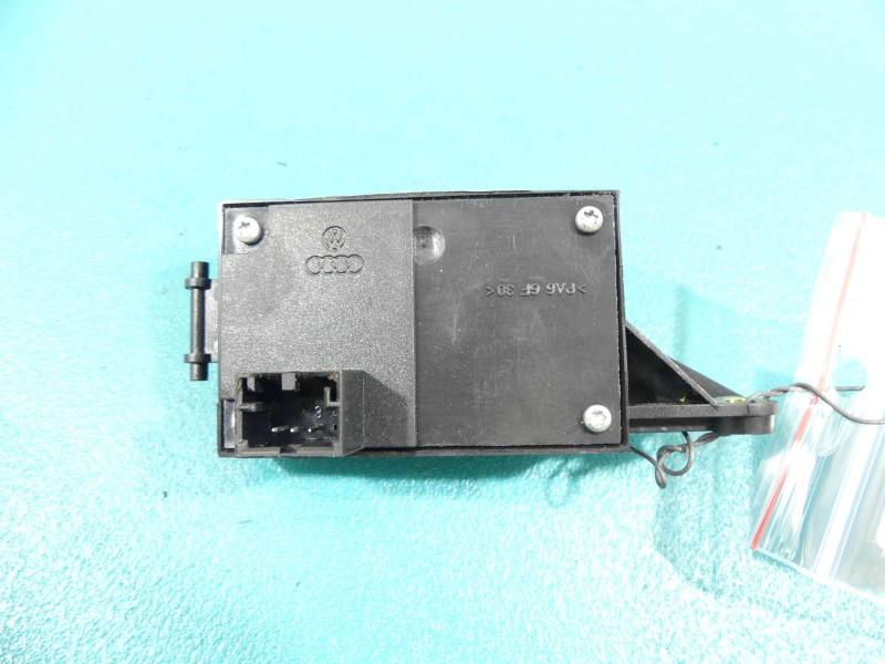 Блок кнопок склопідйомників Volkswagen Touareg 3D0953551 — фото деталі 2