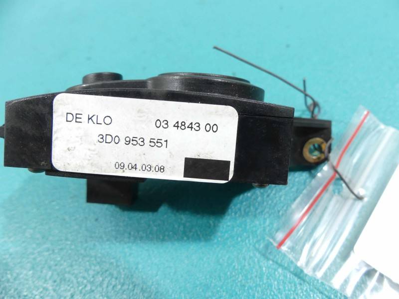Блок кнопок склопідйомників Volkswagen Touareg 3D0953551 — фото деталі 4