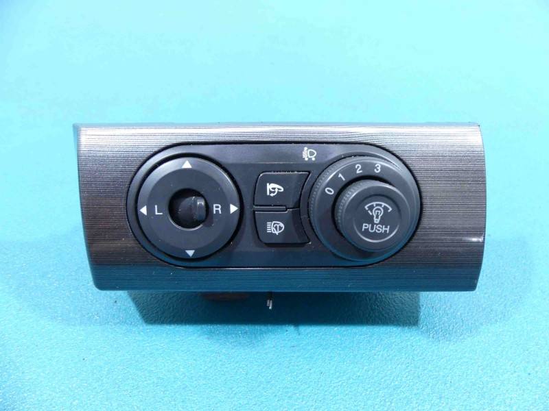 Блок кнопок склопідйомників Chevrolet Captiva EQ0E14