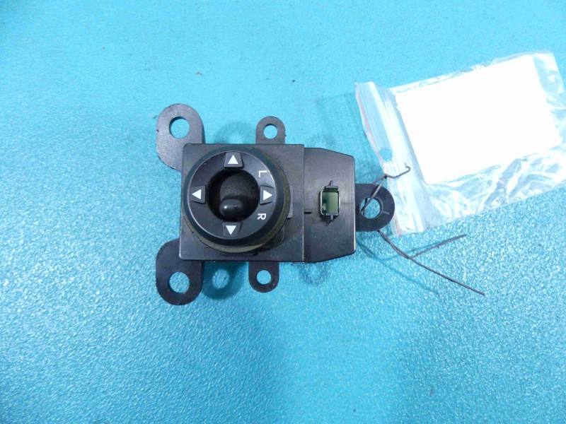 Блок кнопок стеклоподъемников Hyundai Veloster 299103336 — фото детали 2