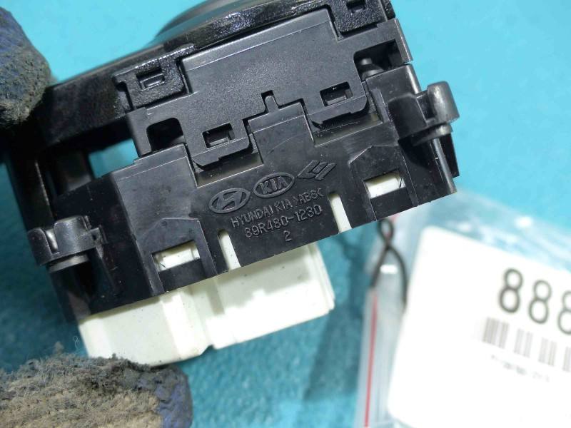Блок кнопок склопідйомників Hyundai I40 39R480-1230 — фото деталі 5