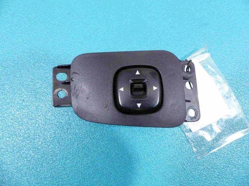 Блок кнопок стеклоподъемников Mazda Mpv LD4766600