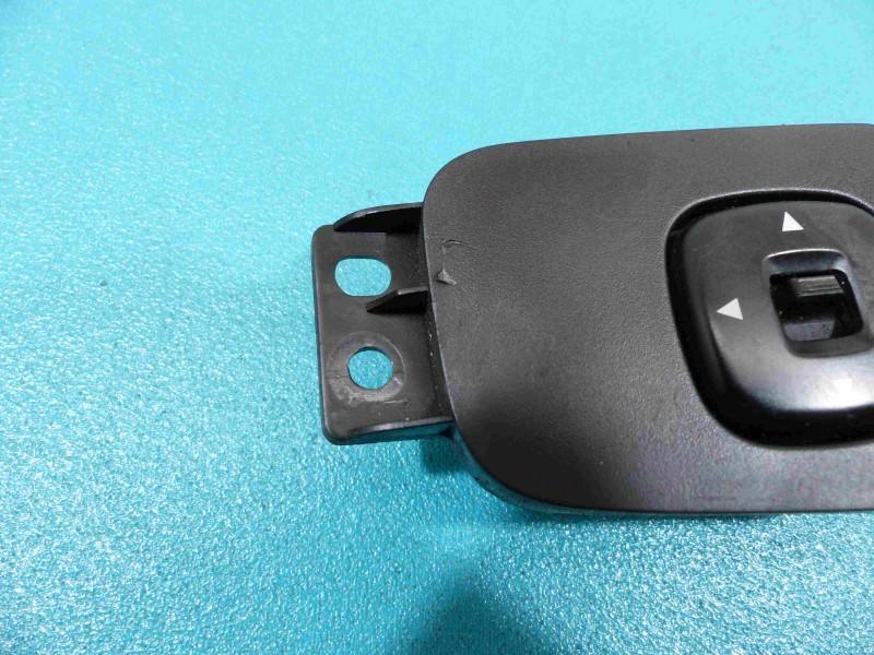 Блок кнопок стеклоподъемников Mazda Mpv LD4766600 — фото детали 2