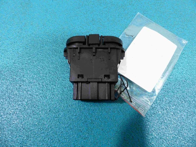 Блок кнопок склопідйомників Ford Galaxy 7M0959855 — фото деталі 2