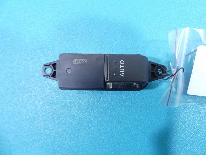 Блок кнопок склопідйомників Mazda CX-9 TD1166370A