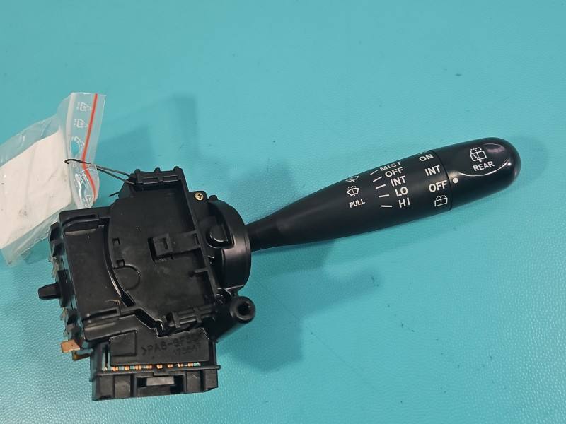 Підрульовий перемикач двірників Toyota Rav4 42110173680