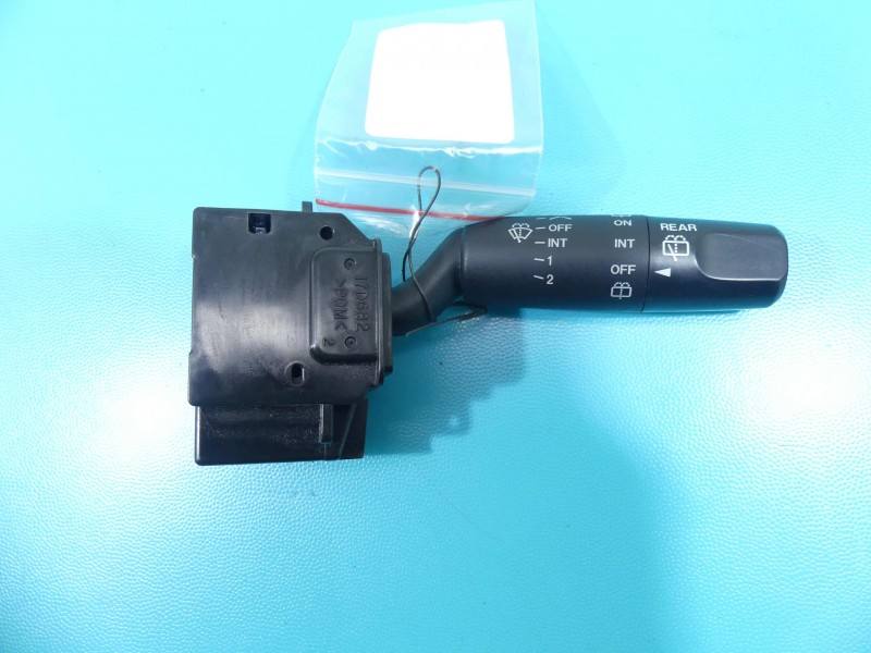 Подрулевой переключатель дворников Mazda 3 17D682