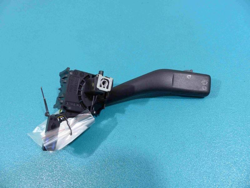 Підрульовий перемикач двірників Audi A3 8P 1K0953519