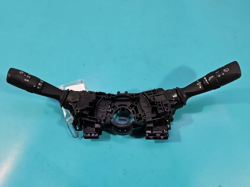 Тубус підрульовий блок перемикачів Toyota C-HR 17F852