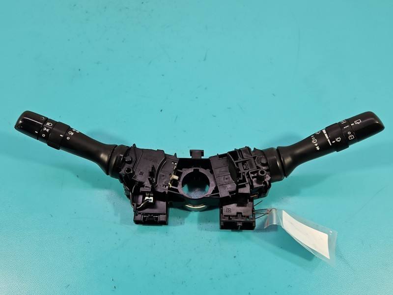 Тубус підрульовий блок перемикачів Toyota Auris 0241117F582