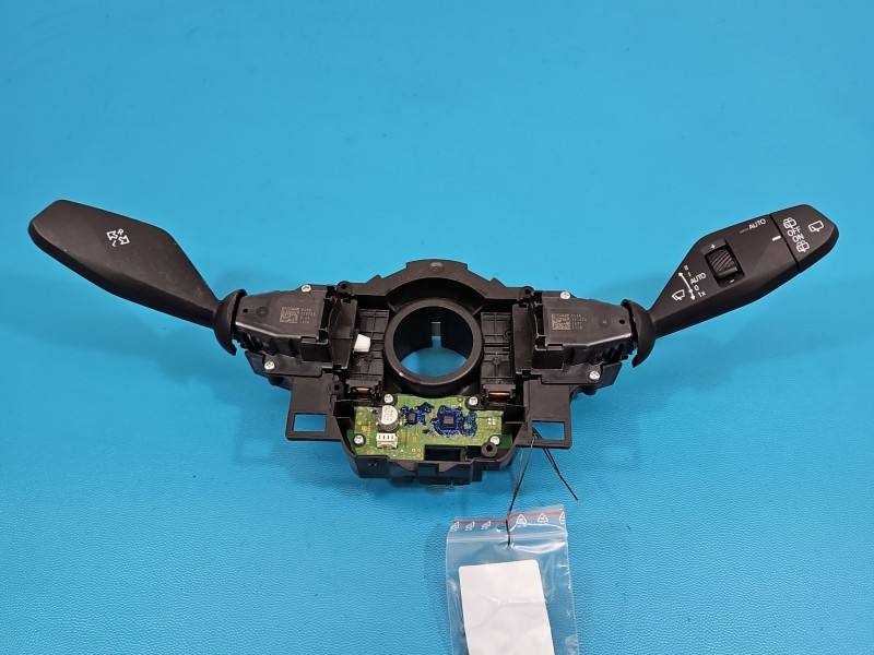 Тубус подрулевой блок переключателей BMW IX1 U11 5A31C10-04