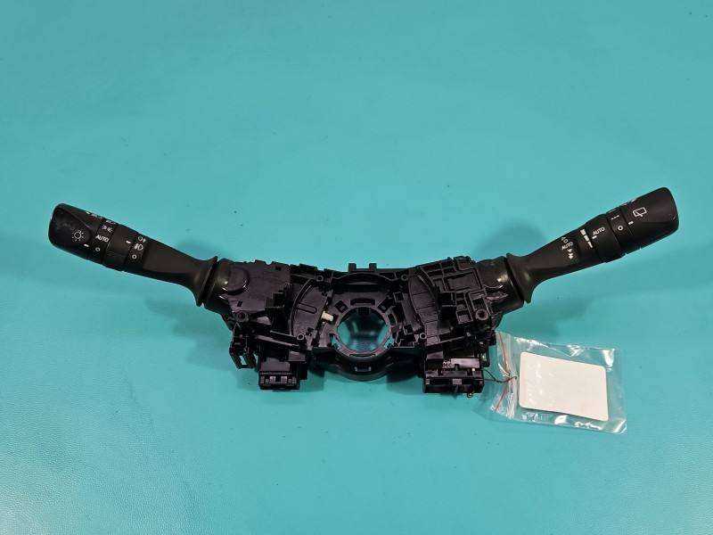 Тубус підрульовий блок перемикачів Toyota Rav4 17F744