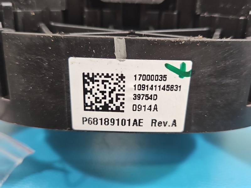 Тубус підрульовий блок перемикачів Jeep Cherokee P68189101AE — фото деталі 5