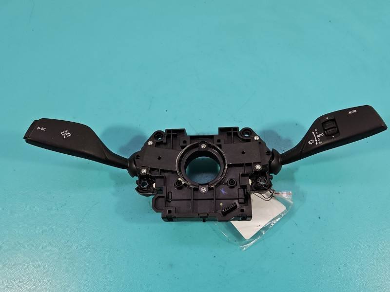 Тубус підрульовий блок перемикачів BMW 5 G30 4164182