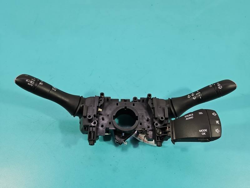 Тубус підрульовий блок перемикачів Renault Kadjar 255678341R