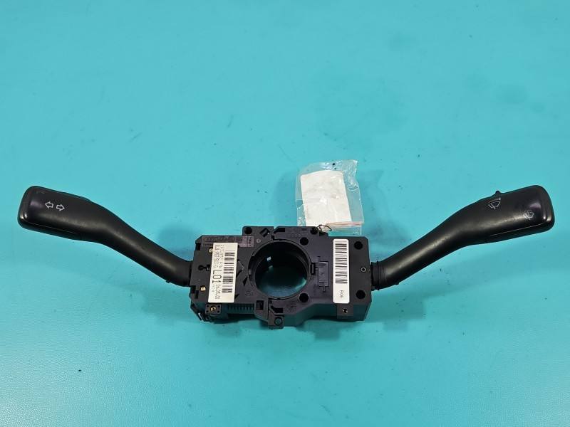 Тубус підрульовий блок перемикачів Volkswagen New Beetle 4B0953503E