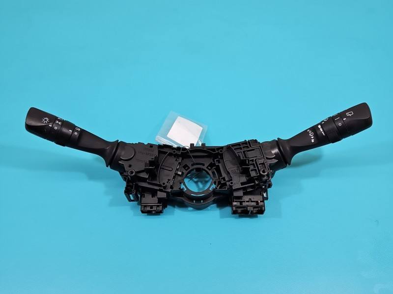 Тубус підрульовий блок перемикачів Toyota Auris 02740-17F849