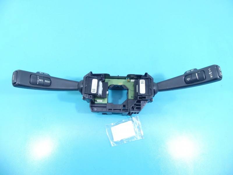 Тубус підрульовий блок перемикачів Volvo V60 31264162