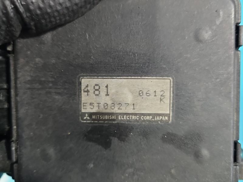 ДМРВ Расходомер воздуха Mitsubishi Galant E5T08271 — фото детали 8