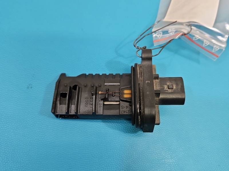 ДМРВ Расходомер воздуха Suzuki Swift 0280218265 — фото детали 4