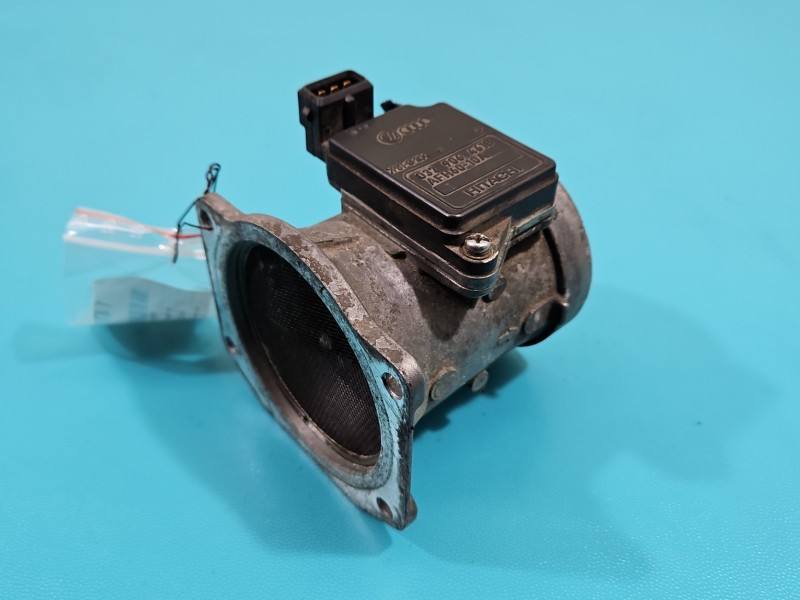 ДМРВ Витратомір повітря Volkswagen Passat B4 037906461B