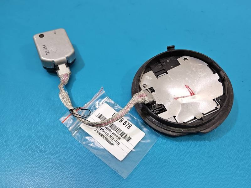 Блок розпалу ксенону Toyota Rav4 85967-45010