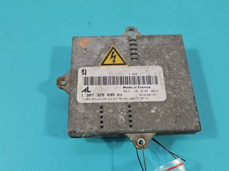Блок розпалу ксенону Peugeot 407 1307329095 — фото деталі 4