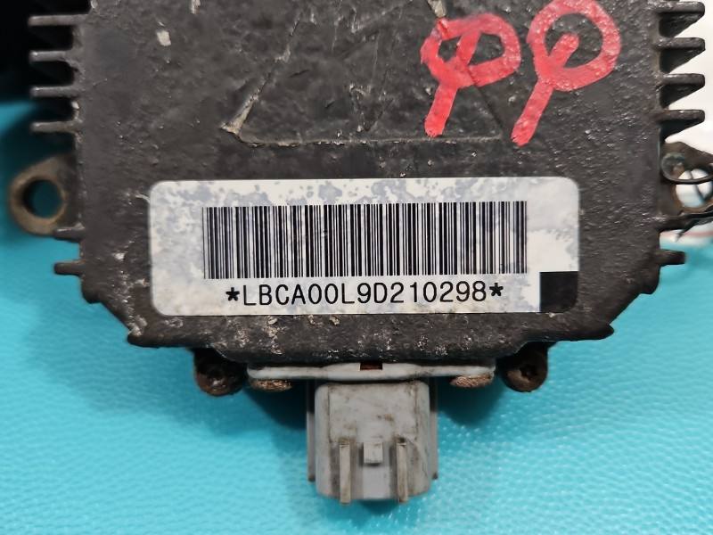 Блок розпалу ксенону Subaru Forester NZMIC111LBCA000 — фото деталі 5