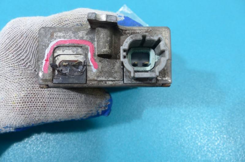 Блок розжига ксенона Nissan Maxima HLB351D12-7 — фото детали 4
