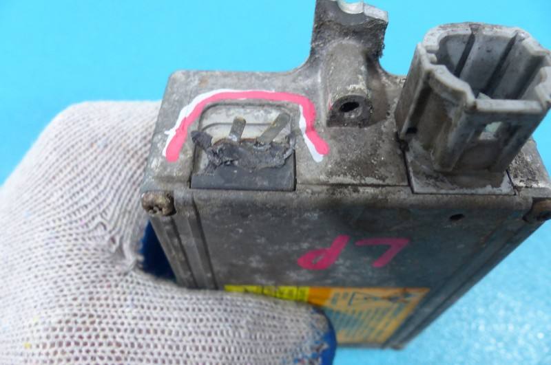 Блок розжига ксенона Nissan Maxima HLB351D12-7 — фото детали 5