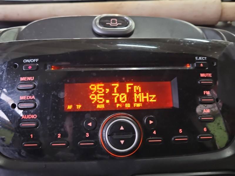 Штатна магнітола радіо Opel Combo D 28252891