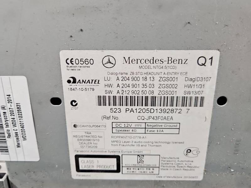 Штатна магнітола радіо Mercedes C W204 A2049001813 — фото деталі 9