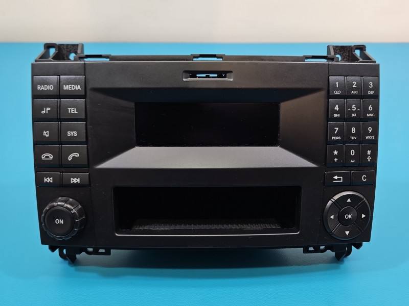 Штатная магнитола радио Mercedes Vito A4479002305 — фото детали 2