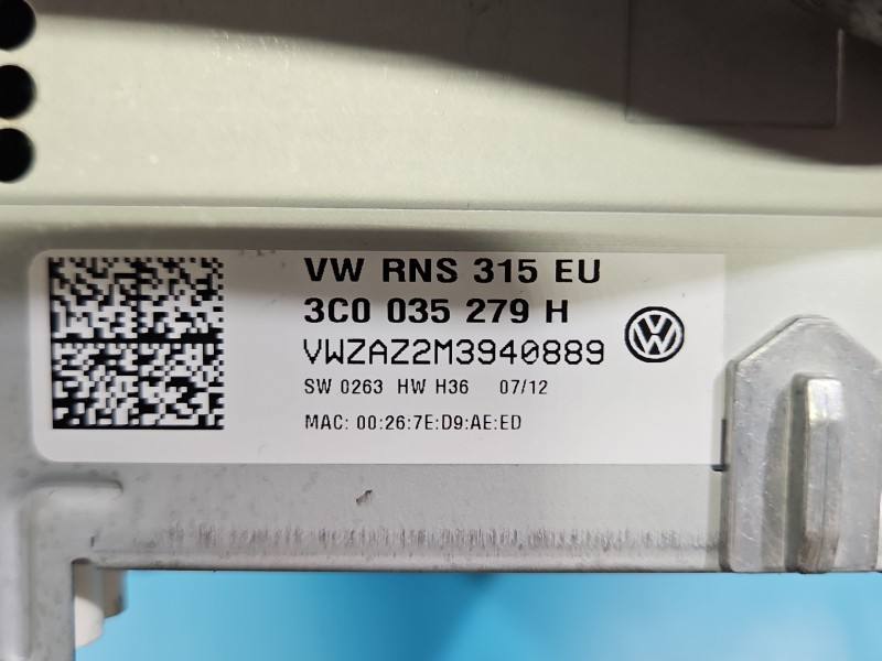 Штатна магнітола радіо Volkswagen Passat B7 3C0035279H — фото деталі 7