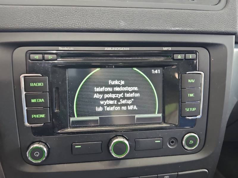 Штатна магнітола радіо Skoda Yeti 3T0035192J