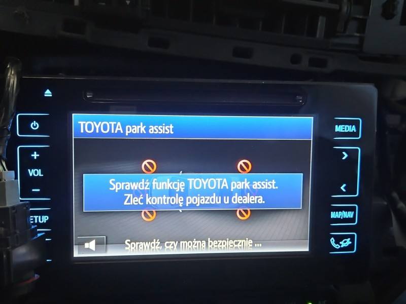 Штатна магнітола радіо Toyota Auris 86140-02360