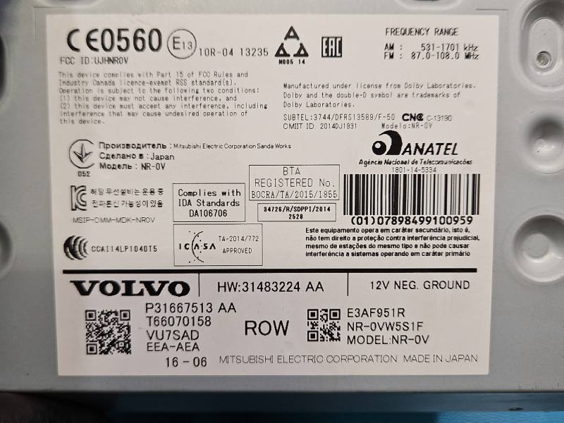 Штатна магнітола радіо Volvo S90 P31667513 — фото деталі 3