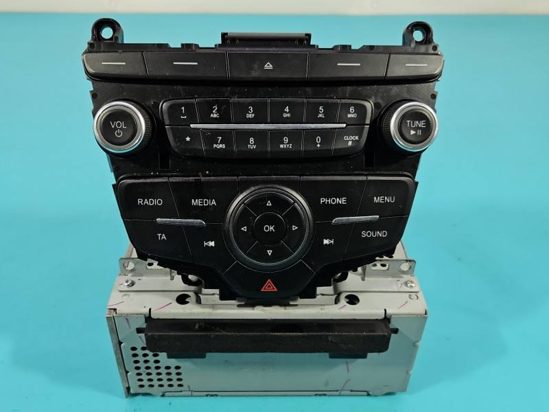 Штатна магнітола радіо Ford Focus F1BT-18C815-GG