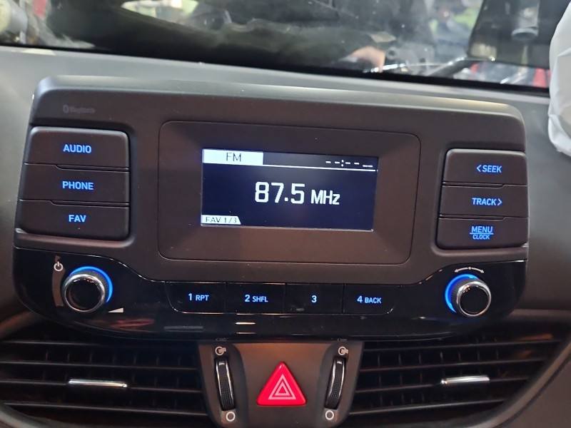 Штатна магнітола радіо Hyundai I30 96150G4320RET