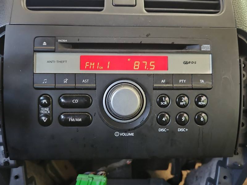 Штатна магнітола радіо Suzuki Sx4 39101-79J0