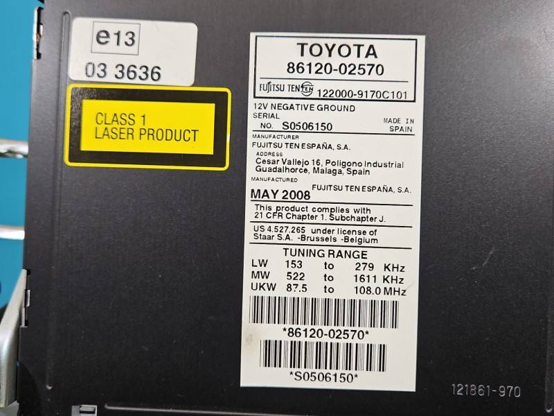 Штатна магнітола радіо Toyota Auris 86120-02570 — фото деталі 5