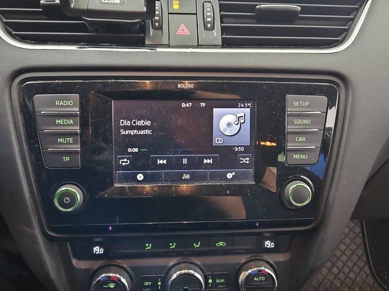 Штатна магнітола радіо Skoda Octavia 3 5E0919605A