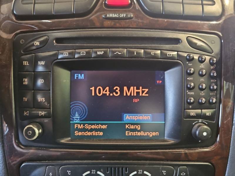 Штатна магнітола радіо Mercedes C W203 8618001123