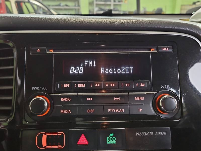 Штатная магнитола радио Mitsubishi Outlander 8701A689